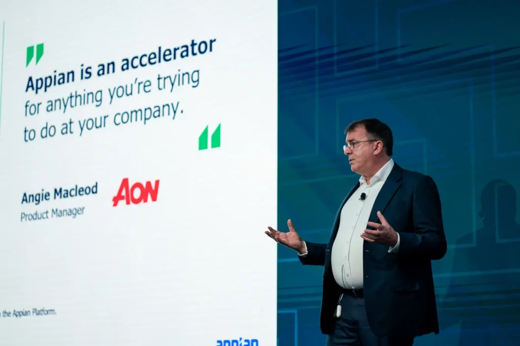 Speaker presenting during the AON session at Guidewire Insurance Forum Sydney 2023