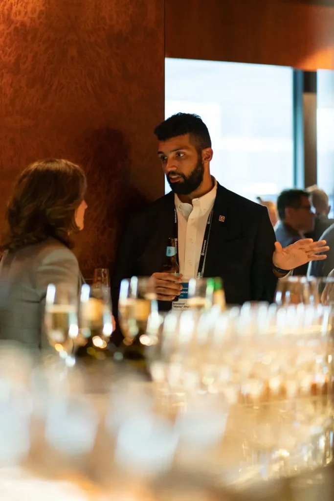 Guests in conversation during the Guidewire Insurance Forum Sydney 2023 evening reception